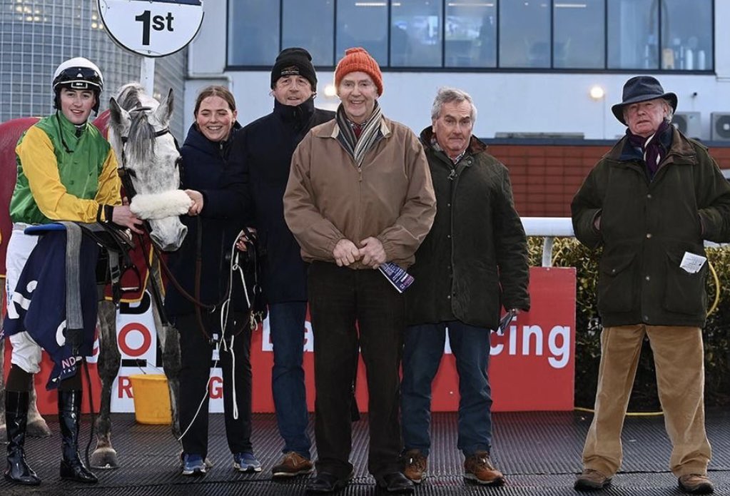 Course specialist Hodd’s Girl landed the feature Winter Series Jockey and Trainers Championship Handicap at @DundalkStadium this evening under a fine ride from @Adamcaffrey24. Well done to our hard working Team and many congratulations to winning owners Rocky Horror Partnership