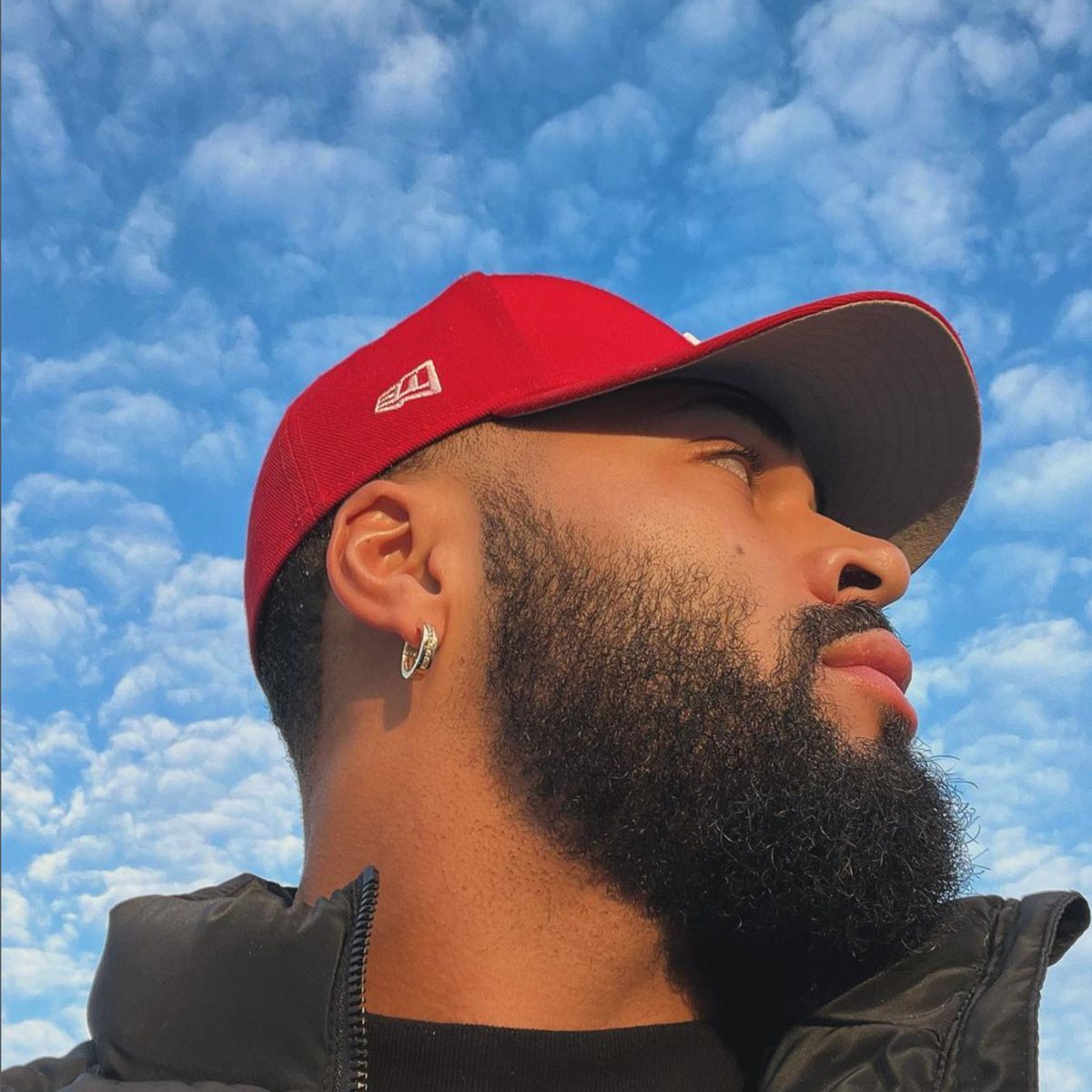 BlessedMenVegan's tweet photo. Who needs cupid when you've got a beard this crush-worthy? 😍 Celebrate Valentine's Day with our #BeardCrush of the month @johnny_llee
.
.
#BeardCare #BeardButter #BeardWash #VeganProducts #veganbeard #BeardedMa #BeardLover #Beards #BeardOil #SkincareForMen #BeardedVegan #Men https://t.co/AWXGirilaA