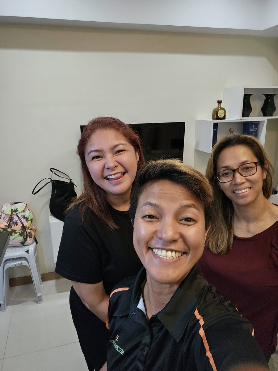 DeejayMarquez18's tweet photo. Bes of the best! https://t.co/Q008SclYeH