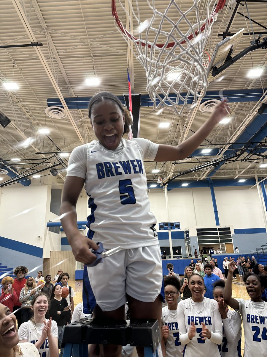 Jayla_Allen24's tweet photo. Small wins lead to big ones!!! Winners win!!!!

🏆 https://t.co/CLbIYPeY1P