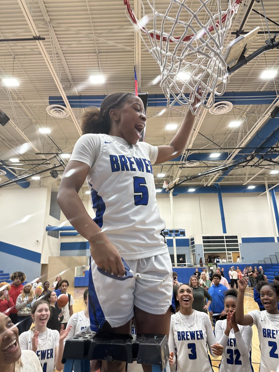 Jayla_Allen24's tweet photo. Small wins lead to big ones!!! Winners win!!!!

🏆 https://t.co/CLbIYPeY1P