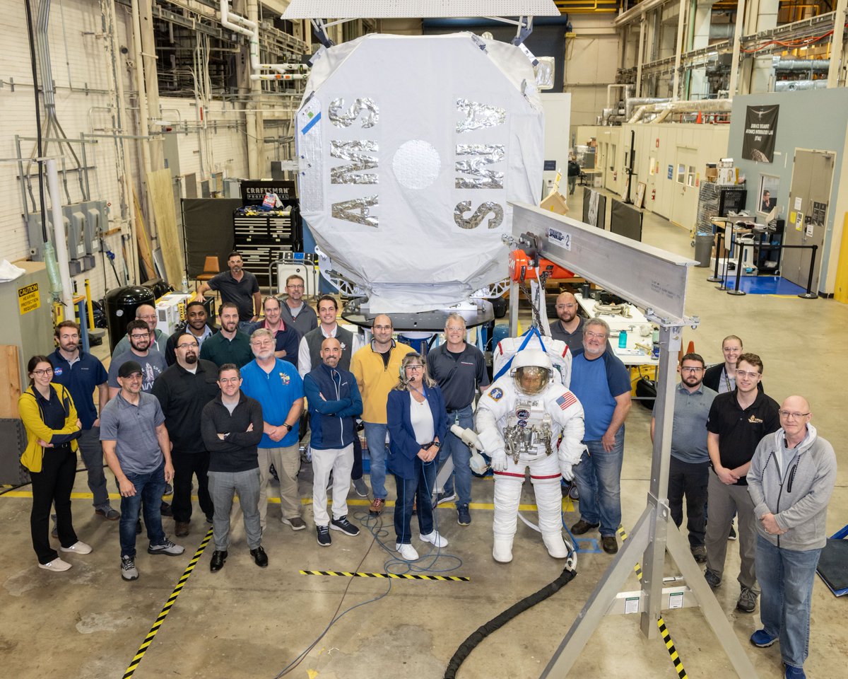 Col. Mike Fincke (@astroironmike) on Twitter photo <a href="/AMS_02/">AMS-02 Collaboration</a> is getting an upgrade! Glad to be on the team to evaluate the extensive spacewalking tasks needed to get the job done. We are bringing NASA's great EVA expertise to the fore, including some of our Hubble team. Go AMS_02! Go #ISS ! PS: That is me in the space suit! <a href="/AMS_02/">AMS-02 Collaboration</a> is getting an upgrade! Glad to be on the team to evaluate the extensive spacewalking tasks needed to get the job done. We are bringing NASA's great EVA expertise to the fore, including some of our Hubble team. Go AMS_02! Go #ISS ! PS: That is me in the space suit!