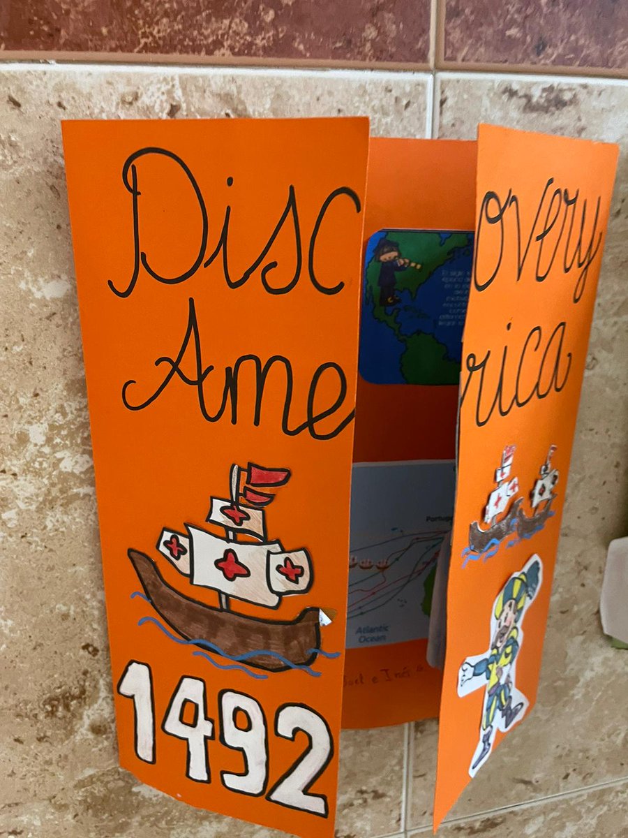 M_INMACULADA_AB's tweet photo. Los alumnos de 5° de Ed.Primaria investigan y elaboran un lapbook de la era de exploración. ⛵️🧭🌎
#ColegiosHHCC
#TrabajoPorProyectos
#Investigación
#Lapbook https://t.co/96T1zNfg9t