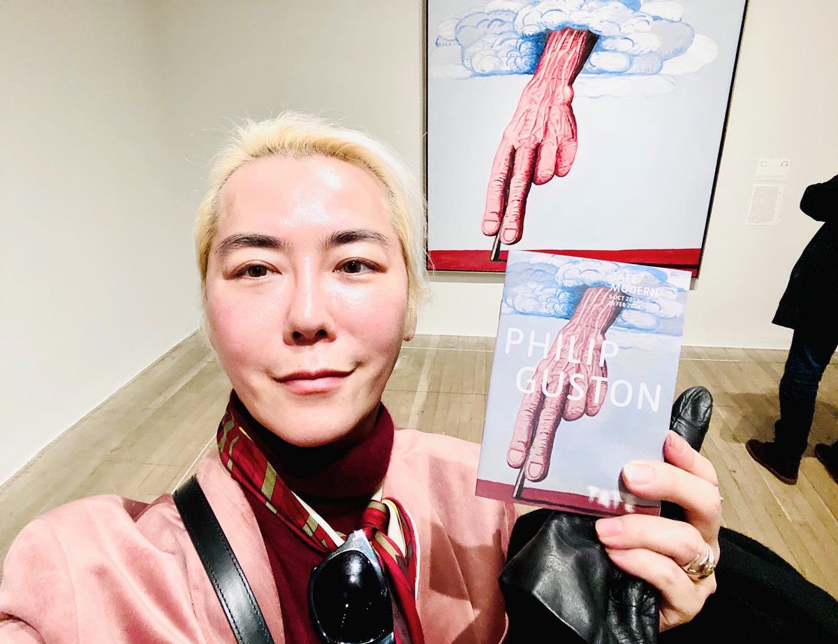 HaSangBeg's tweet photo. 테이트 모던 특별전 : Philip Guston ; what an amazing collection. Don’t miss the exhibition! Completely worth it. https://t.co/zNwBwM84NB
