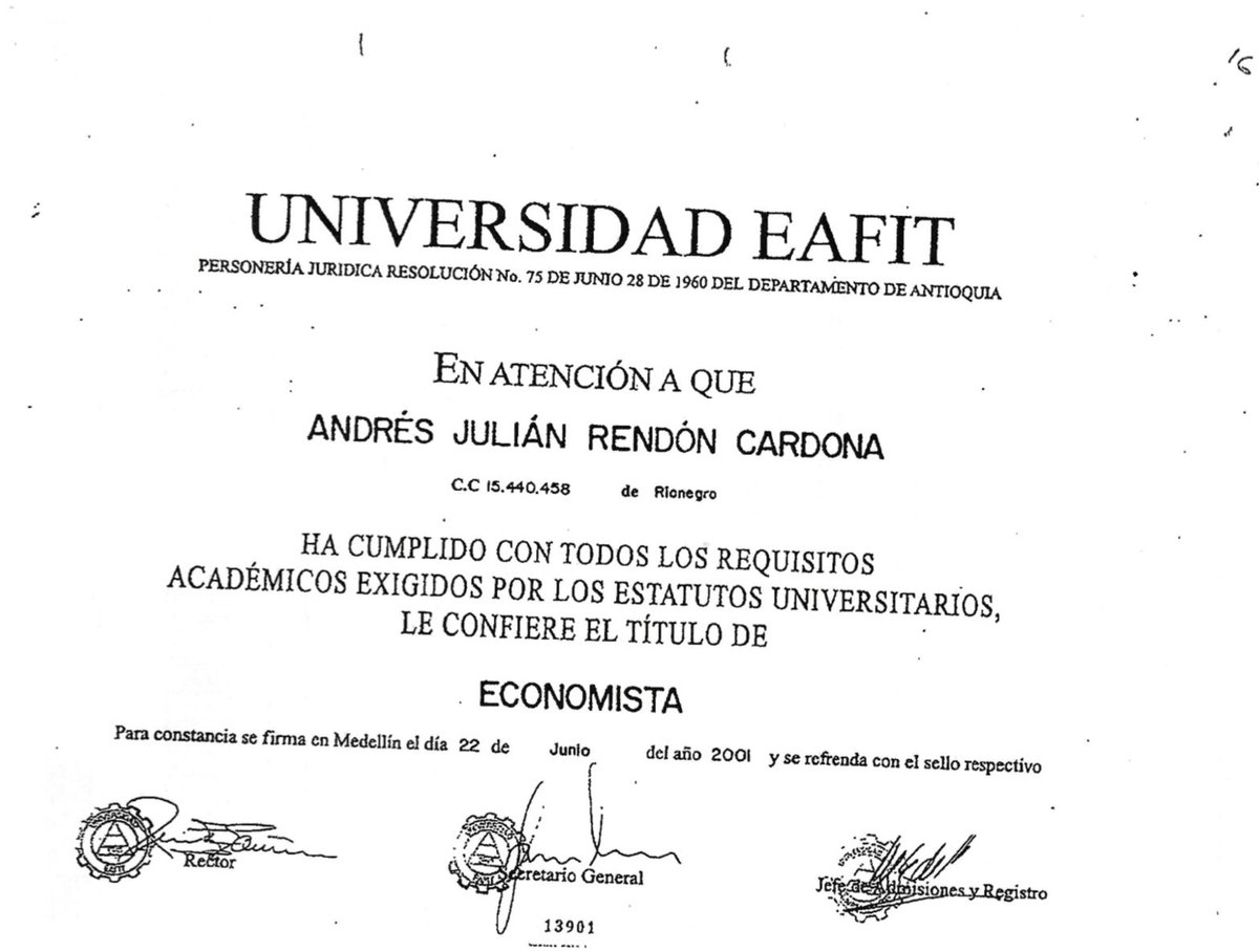 ZurdosCol's tweet photo. El Gobernador de Antioquia que estigmatiza la UdeA se graduó en 1994 del cole.

Tardó 2 años en decidir qué estudiar tras una crisis y entonces se fue a Canadá (pobrecito). En el 96 entró a Eafit y se graduó 13 semestres después. 

¡Un semestre más y se perfila el privilegiado! https://t.co/RzwzBiGckD