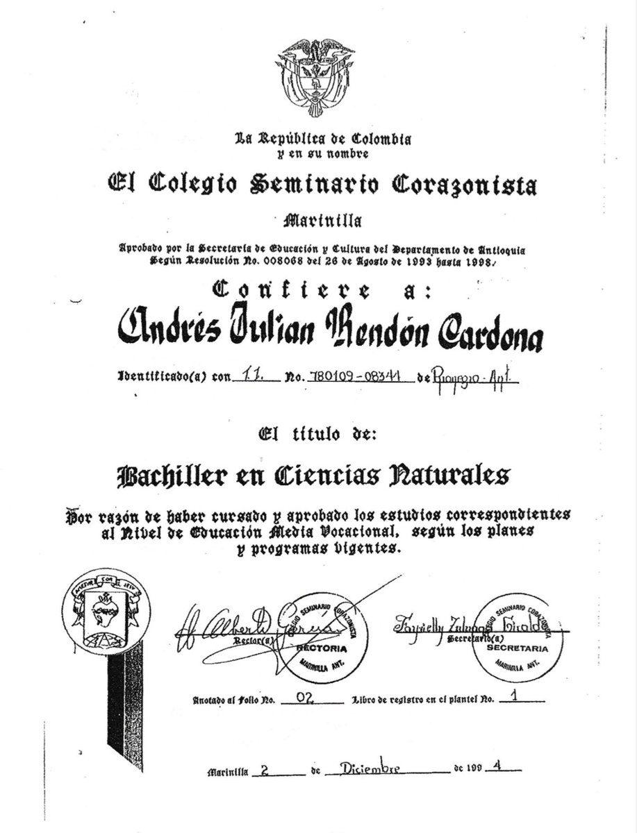 ZurdosCol's tweet photo. El Gobernador de Antioquia que estigmatiza la UdeA se graduó en 1994 del cole.

Tardó 2 años en decidir qué estudiar tras una crisis y entonces se fue a Canadá (pobrecito). En el 96 entró a Eafit y se graduó 13 semestres después. 

¡Un semestre más y se perfila el privilegiado! https://t.co/RzwzBiGckD