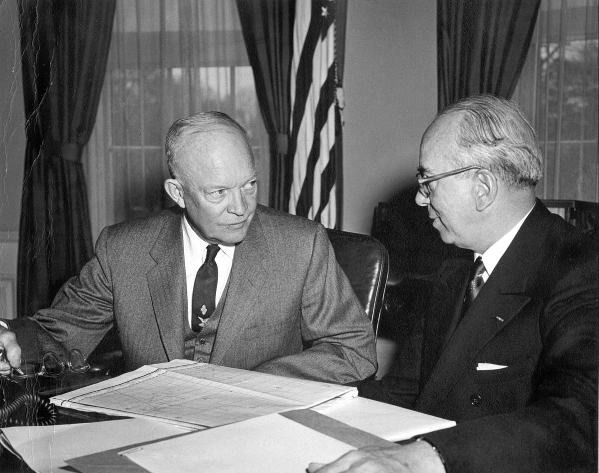 Michael_Zak's tweet image. Lewis Strauss, influential Eisenhower confidante
grandoldpartisan.typepad.com/blog/2024/01/l…
#CommerceSecretary