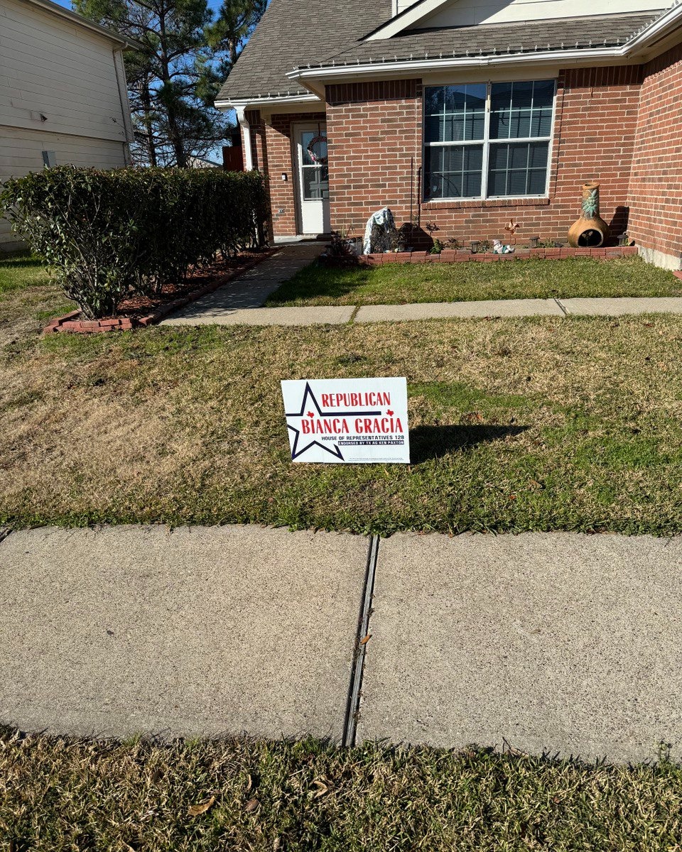 BiancaForTexas's tweet image. #TeamBianca just keeps going! 🙌 

Amazing work by our volunteers! Become part of the #ConservativeMovement taking over #HD128! 🤩

biancafortexas.com/donate

Come out &amp;amp; support Bianca Gracia for Texas House District 128! 🗳️

#BiancaForTexas #TexasTough #Vote #Volunteer #Blockwalk