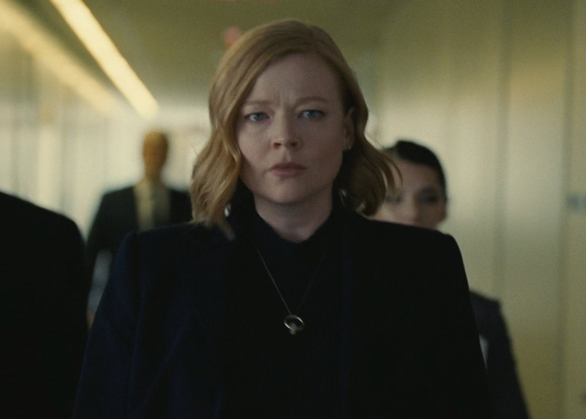 shiv roy's bob (@stellamilfburn) on Twitter photo 