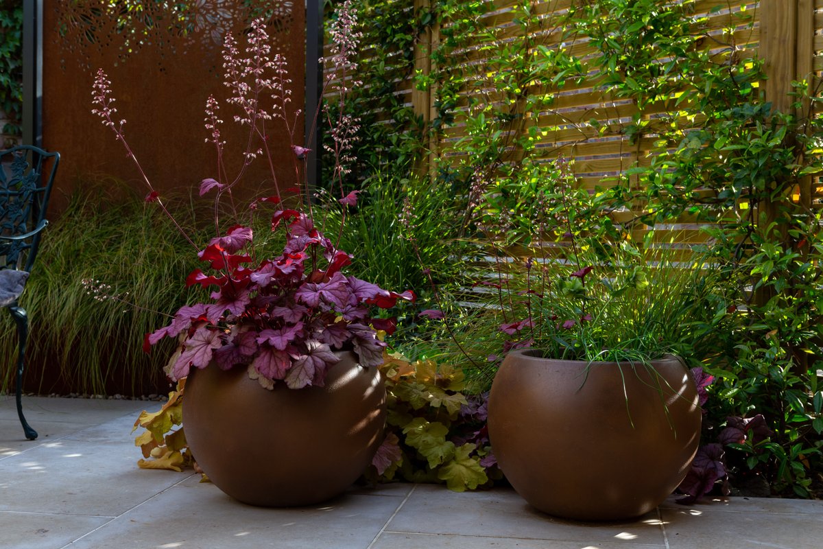 Curious about what an Initial Consultation meeting entails for your garden design? To find out more click link below. #GardenDesigner #eastlondon #northlondon #gardendesign #landscaping #courtyardgardens #frontgardens #familygardens #wildlifefriendly wix.to/qH0RtOz