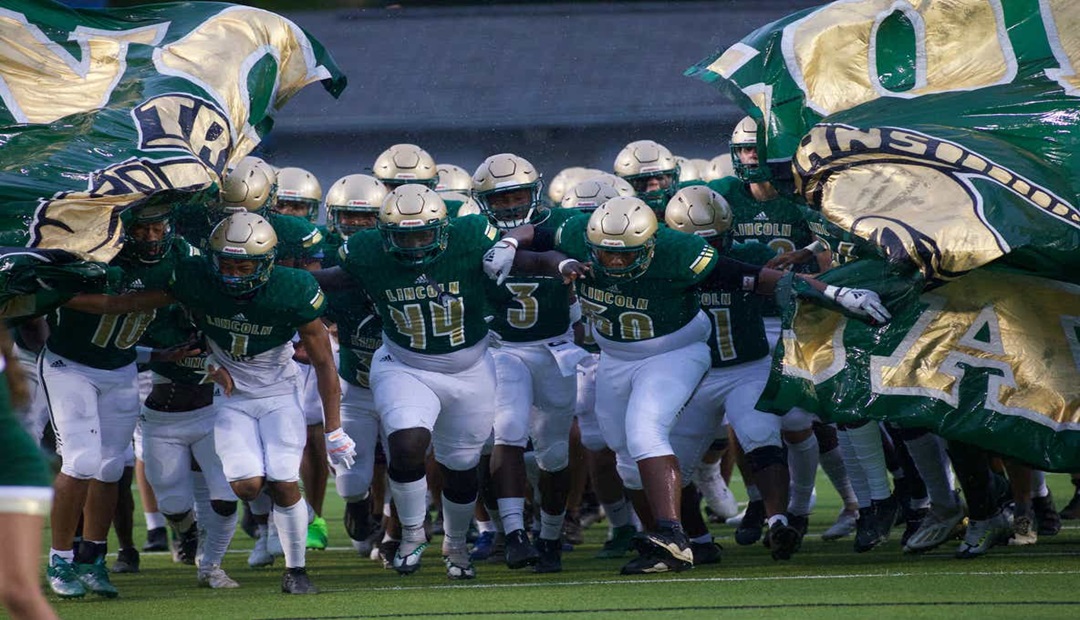 Tallahassee Lincoln Looks For Solid Spring. prepredzone.com/2024/01/its-a-… @in_huddle @RealNews102 @DanLaForestFB @Linc_TrojansFB @tysonjimmie @CoachMcCrayLHS @CoachEliWill @Ableechington @JamesGavin_10 @chancyjordan1 @mekhi_maddox @SimsChristian15 @NicSobeski @TylerHoward2006