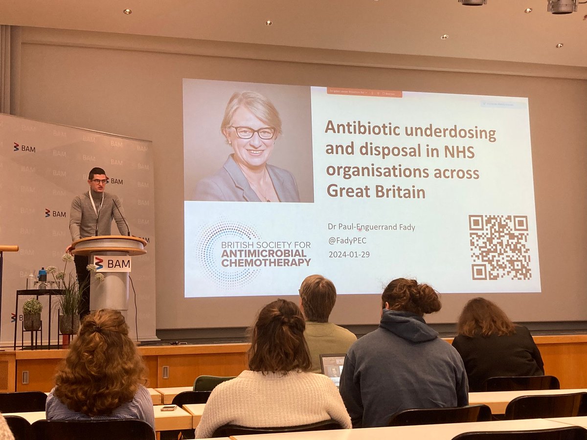 2023: taking about #sciencepolicy and science policy research all over GB (Bristol, London, Birmingham,…). 2024: Speaking in Berlin at @BAMResearch on work I did with @natalieben! Thanks to @BiocideResist for the invitation, and @BSACandJAC for making this trip possible🥰