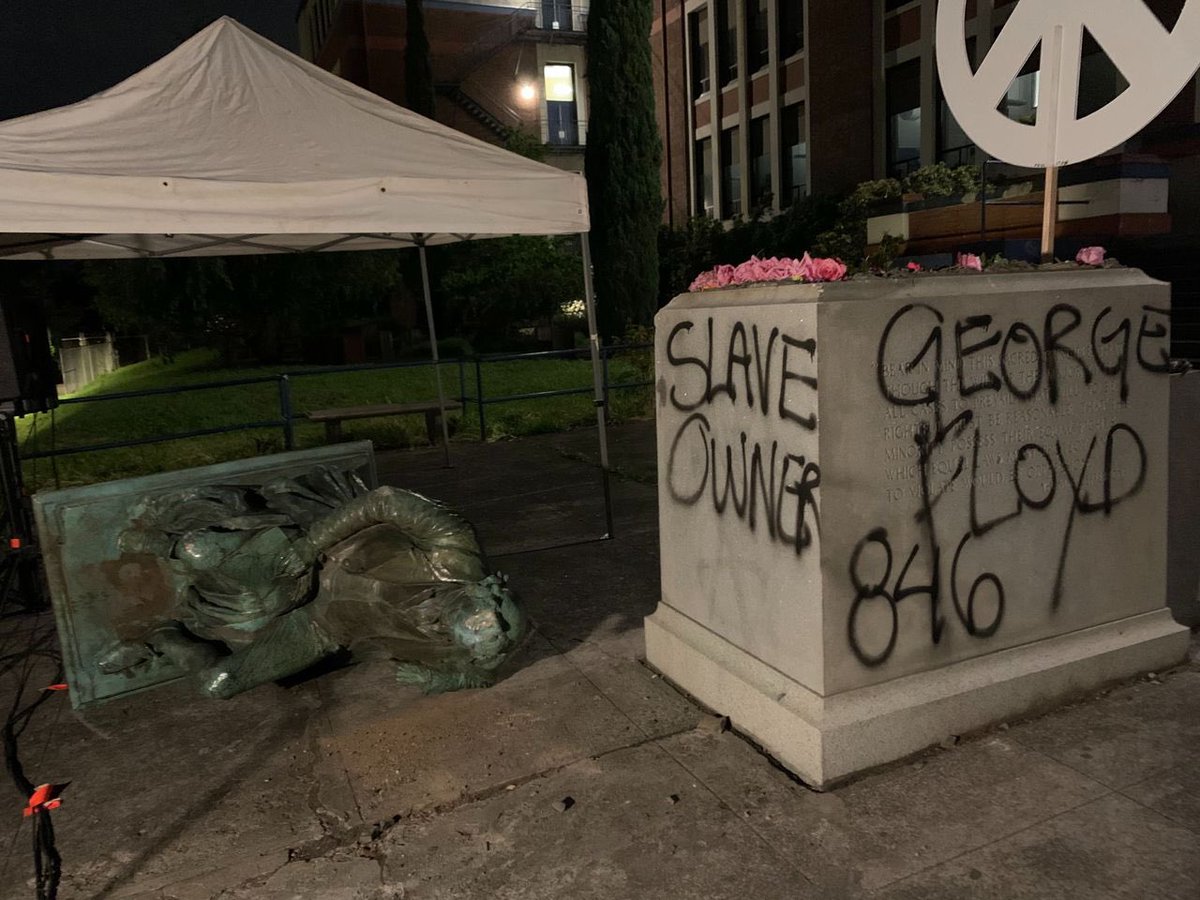 libsoftiktok's tweet image. Violent activists tore down dozens of statues including Columbus, Thomas Jefferson, and George Washington. None were held accountable or charged with a hate crime.

Michael Cassidy knocks over a Satan statue made out of household items and gets charged with a hate crime.

Welcome…