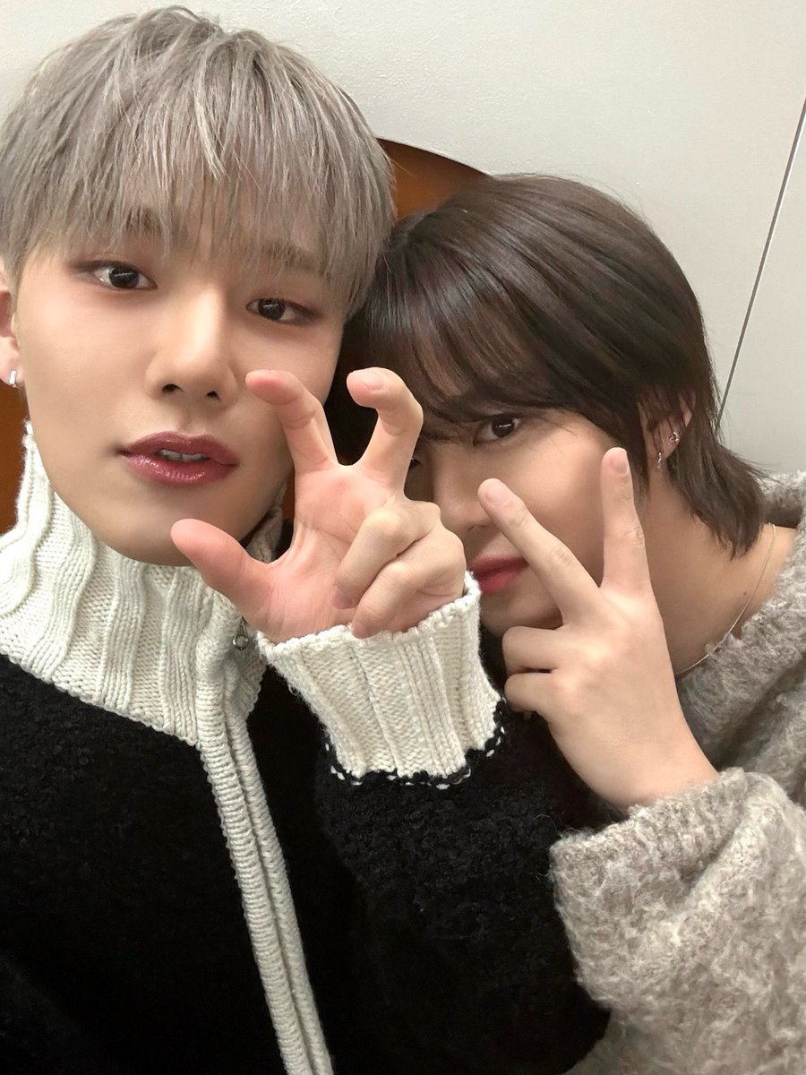 Springbae0510's tweet photo. 예쁘다✌🏻 https://t.co/9t3HgATbYs