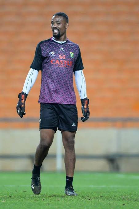 𝐈𝐧𝐟𝐥𝐮𝐞𝐧𝐜𝐞 𝐨𝐟 𝐌𝐨𝐭𝐡𝐰𝐚 𝐈𝐧 𝐁𝐚𝐟𝐚𝐧𝐚 

I’m told Veli Mothwa is one of the most liked players in the squad;
-Supports Everybody 
-Conveys message to players 
-Leads In Songs 
-Positive around the dressing room 
-Always Smiling 🤝🇿🇦✌️
#Bafana_Bafana #AFCON2024