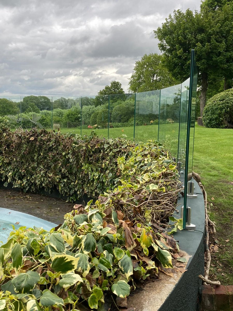 At this Guildford home, our glass balustrades provided the perfect finishing touch for our customer’s swimming pool.

17.5mm toughened glass panels now surround the pool, using staining steel spigots, delivering a sleek look.

#balustrade #glassbalustrade #guildford #pandpglass