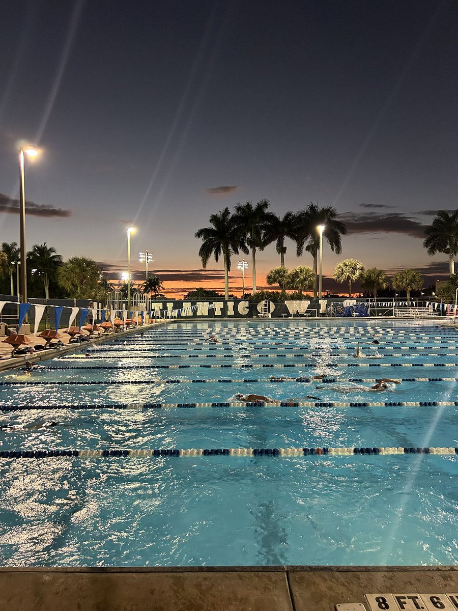 FAU night swim to escape the cold
1:00 average 100 breasts from a push for Dalton Lillibridge… no breaks
 <a href="/FAUSwimDive/">Florida Atlantic Swim & Dive</a>