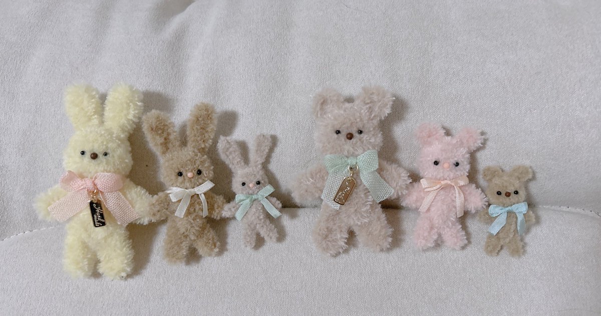 큰사이즈 중간사이즈 작은사이즈 
크기차이입니다 🫶