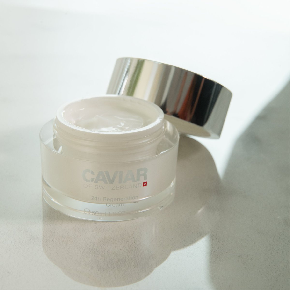 CaviarSkinCare's tweet image. Bathe your skin in hydration as you embrace the night with our 24h Regeneration Cream. 🌙✨

Experience the luxurious ritual of applying this cream at night, as it works tirelessly to keep your skin super hydrated. 

#NighttimeIndulgence #HydrationMagic #CaviarOfSwitzerland