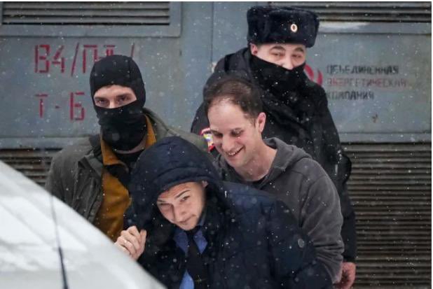 Seeing Evan’s spirit shining through in such horrendous circumstances is an inspiration to us all. It’s an absolute outrage that he has spent more than ten months of his life in prison. We will not rest until he’s released. (Photo Alexander Zemlianichenko,AP) #IStandWithEvan @WSJ