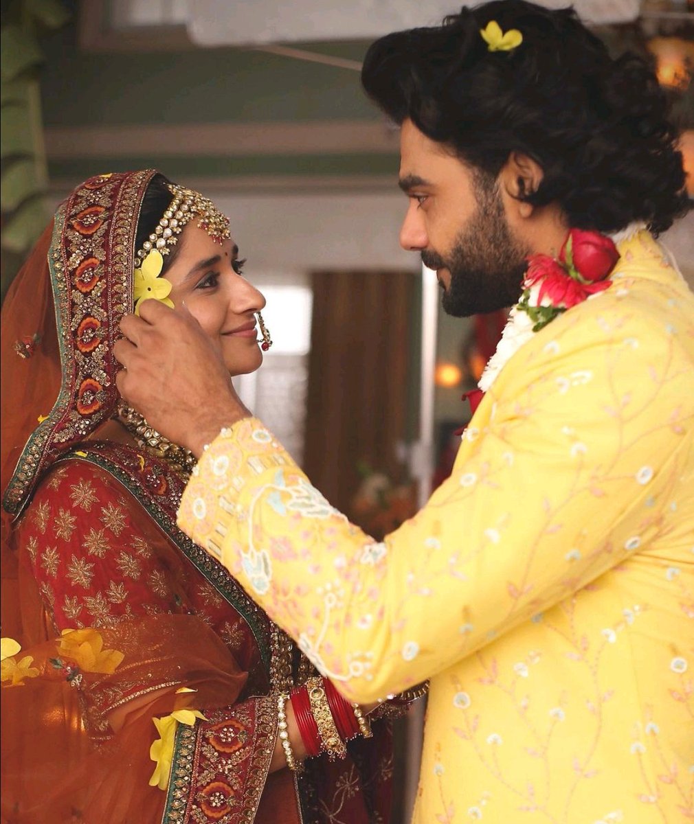 Littlemsfirefly's tweet photo. Abhi abhi toh aye the 
Bahar banke chaye the...🤧♥️

#ChandJalneLaga 
#DevRa https://t.co/isiMSCZPET