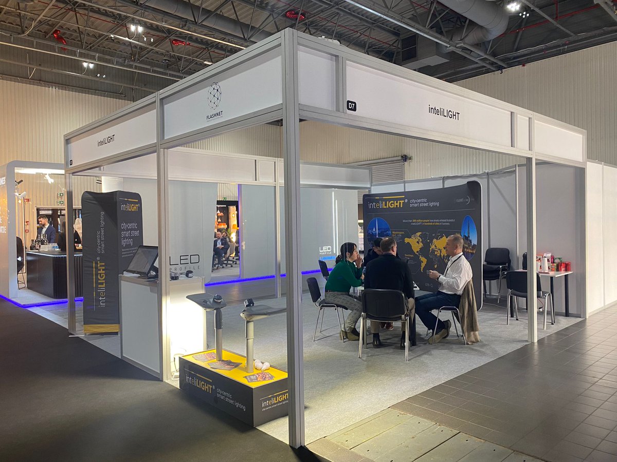 FLASHNET tweet media