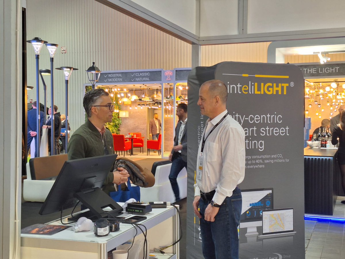 FLASHNET tweet media