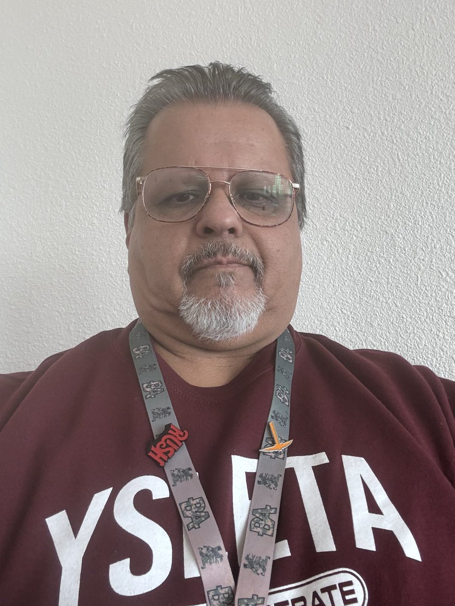 WorldEsl's tweet photo. Supporting all schools that I travel to on the Worldempowermenttour. supporting the students and their school yields much fruit https://t.co/URlqnlroPn