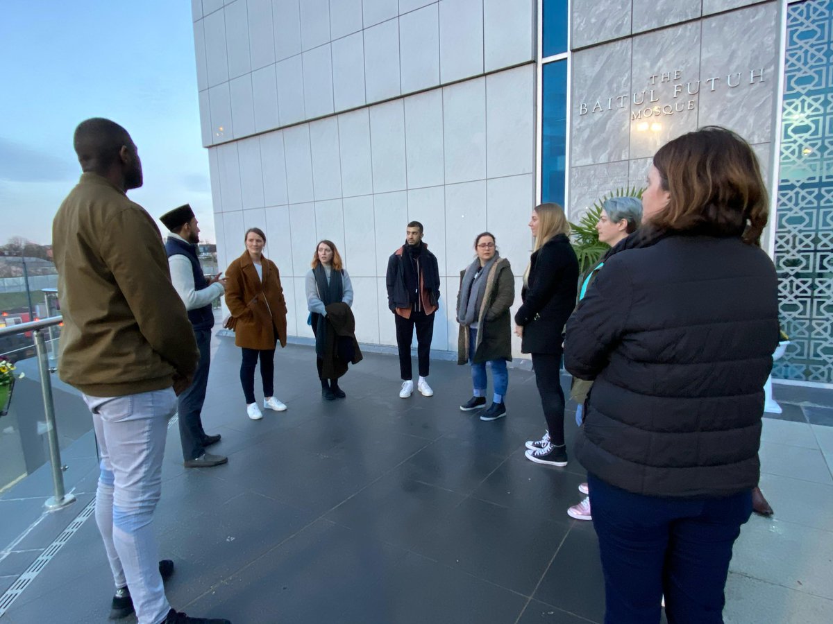 With #Ramadan just around the corner I want to send an open invitation to any workplace who would like to organise a visit to Britain’s largest mosque in SW London for a tour &amp; to join with opening a fast! Please get in touch with me and drop me a dm and we can make it happen. 🕌