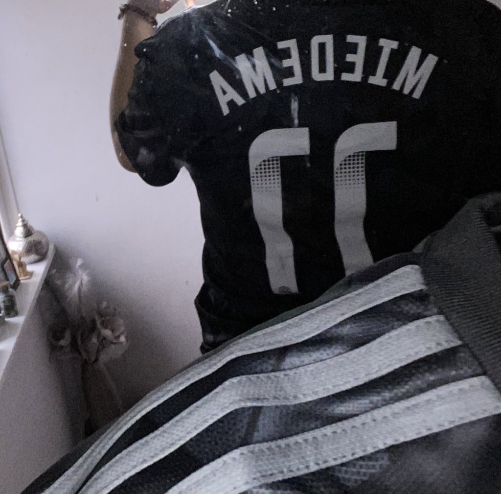 waeltispiastri's tweet image. i love it @ThrowbackTops