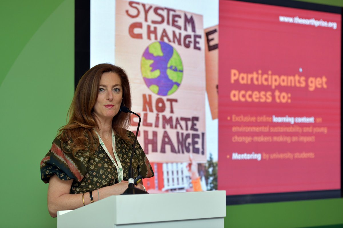 Angela McCarthy, CEO of the Earth Foundation, hosted The Earth Prize - School Teams Around the World Competing for Innovative Solutions to Sustainability Problems workshop.

 #EnvironmentEducation #SustainableDevelopment #EnvironmentalStorytelling #AbuDhabi #التربيةالبيئية