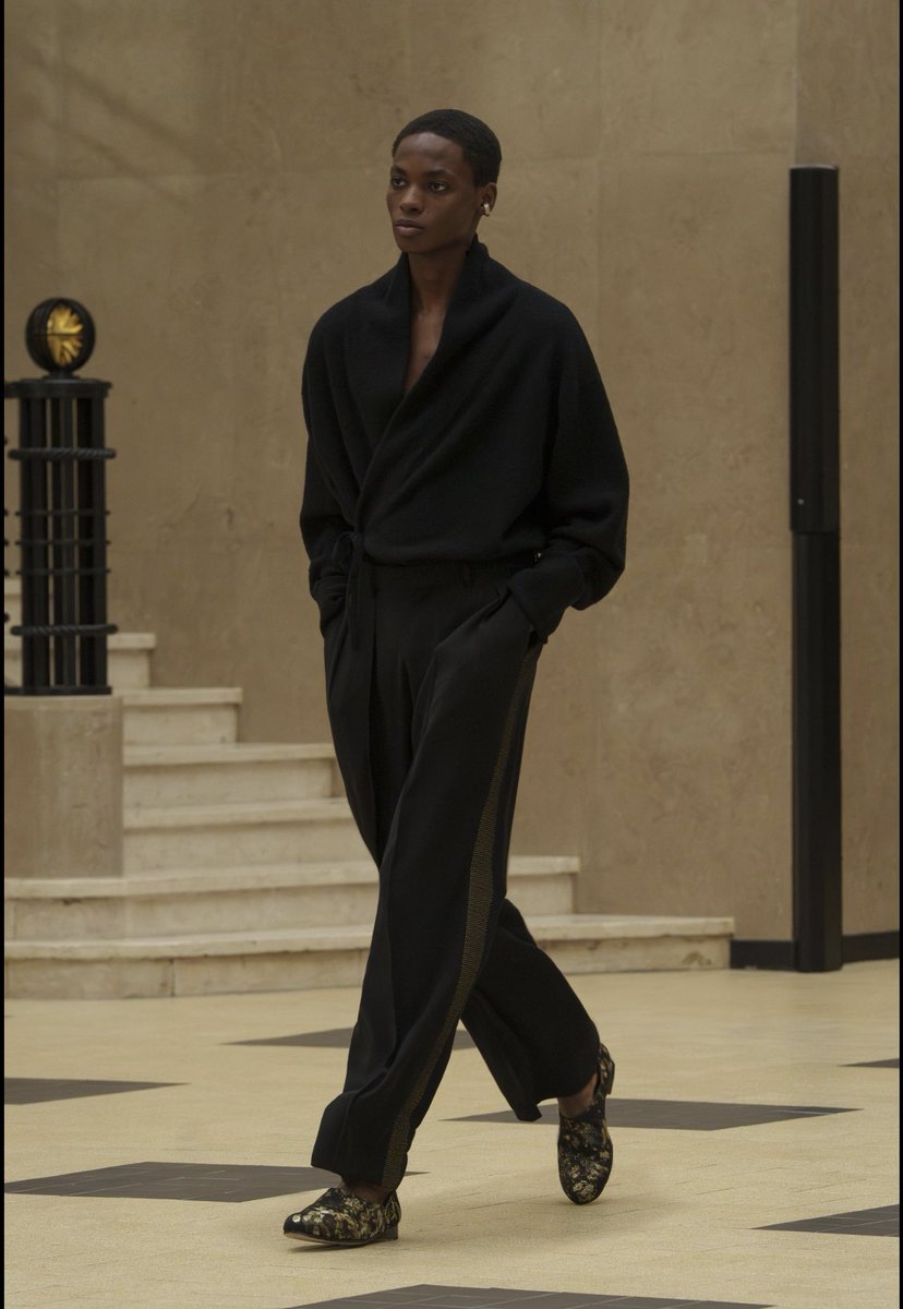 StreetFashion01's tweet photo. Rainmaker FW24!🖤 https://t.co/naszN7zVBv