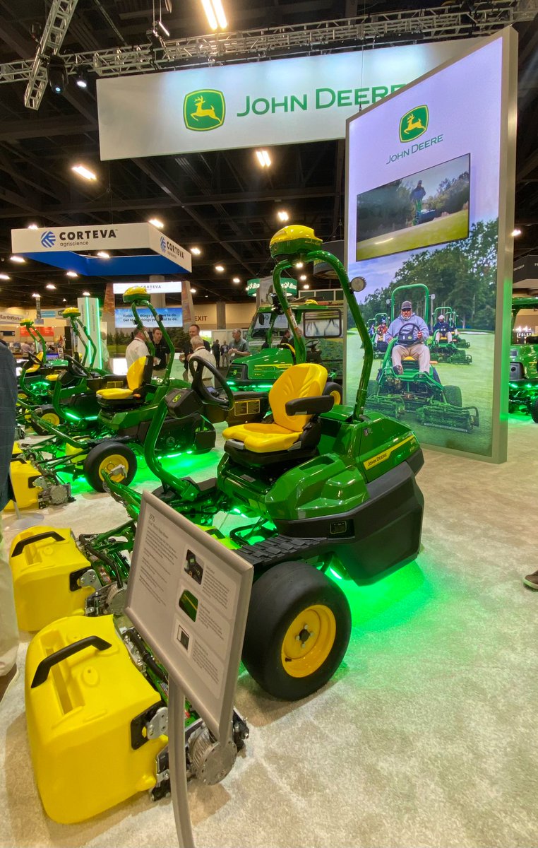 🤩 #ItsShowtime ! Stop by the @JohnDeere booth today and tomorrow to see the latest in equipment innovation and game-changing technology advancements! #PROGolf @GCSAA #GCSAAConference 💚🦌💛