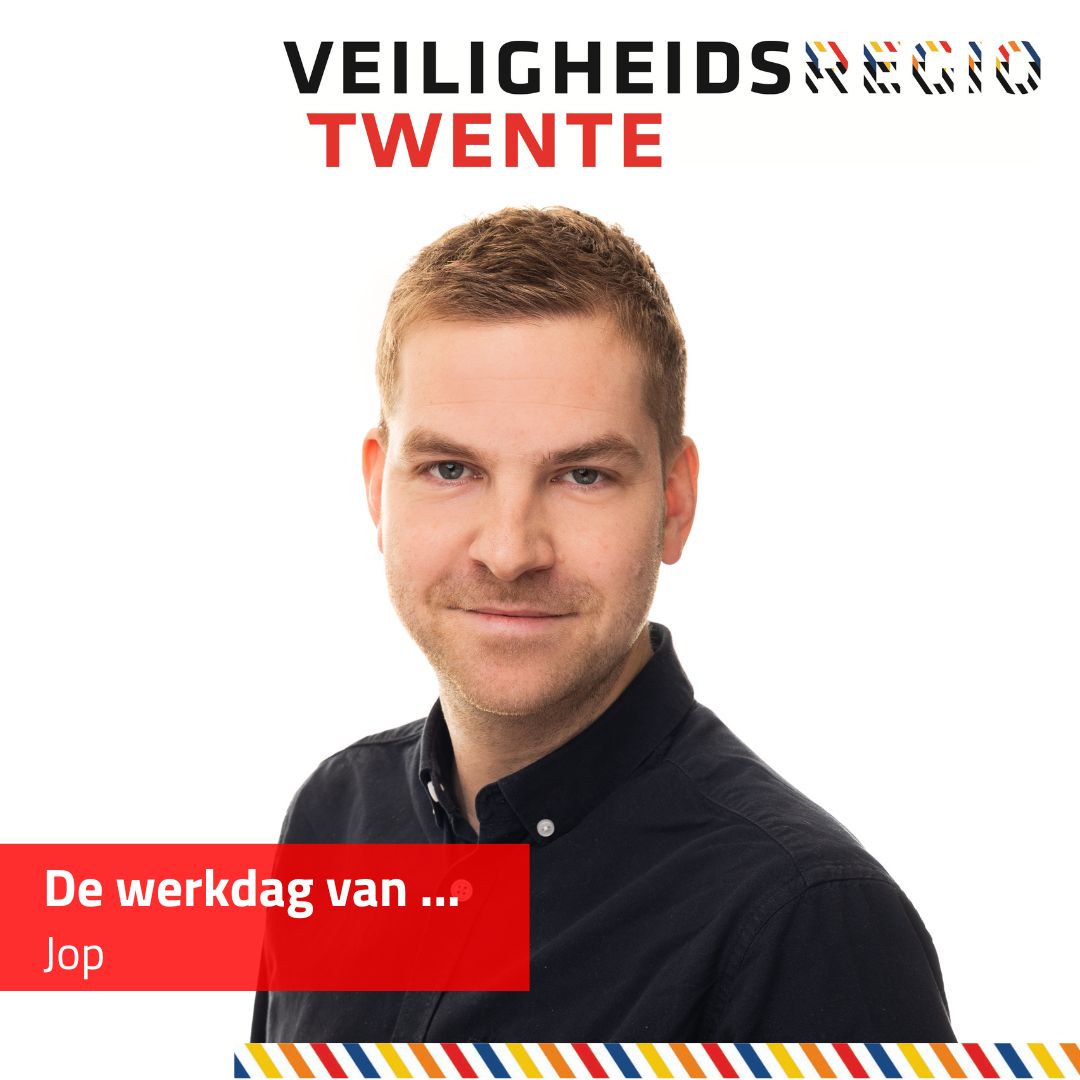 De veelzijdigheid van zijn werk paste niet in één dag, dus Jop neemt jullie meerdere dagen mee. Jop werkt als communicatieadviseur niet alleen voor de VRT, maar ook voor Platform IVZ en Veiligheidsnetwerk Oost-Nederland. Zijn verhaal lees je op de website: vrtwente.nl/jop-wieffer