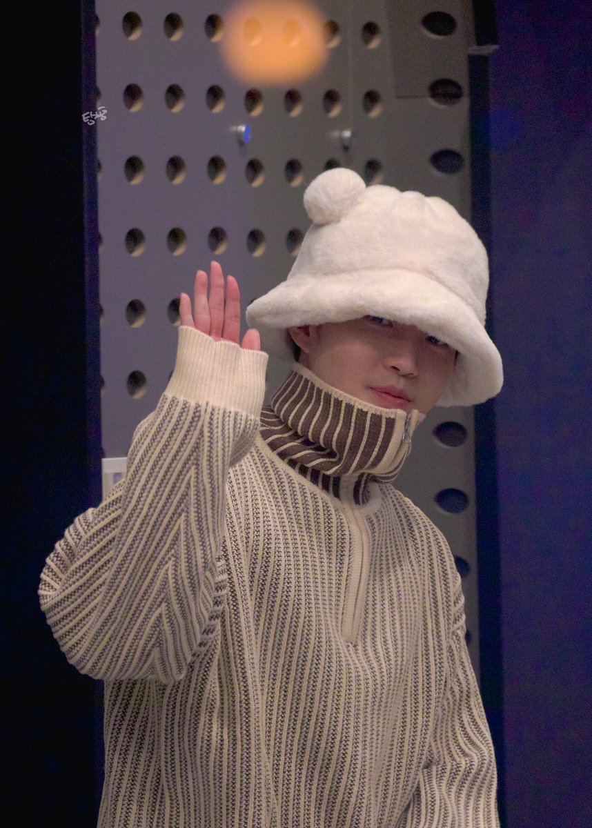 240131 데키라 곰돌이🤍 #김재환 #KIMJAEHWAN