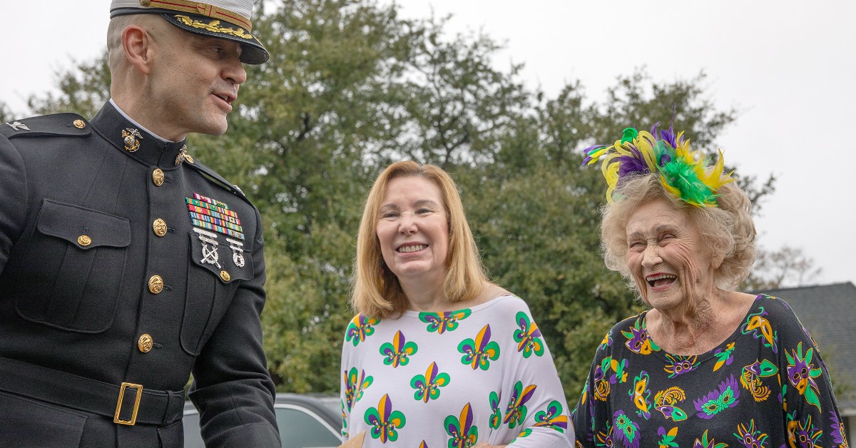marforres's tweet photo. #Marine Col. Jason Burkett of MARFORRES joined grand marshal Irene Burrus at the family-friendly Algiers Mardi Gras Festival in New Orleans. A vibrant mix of parades, music, and food marked the Jan. 27, 2024, event. #AlgiersMardiGras #CommunitySpirit #MilitaryConnection https://t.co/vLrLjCBHp7