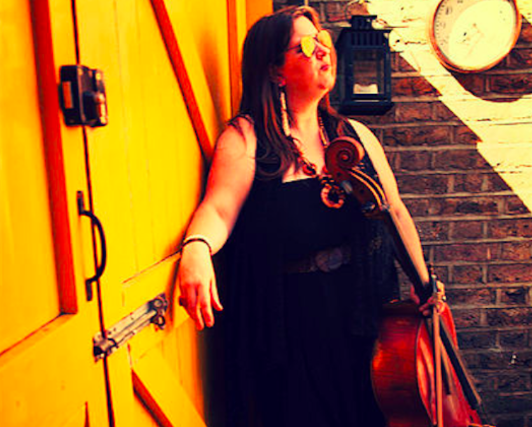 🚨 NEW DATE🚨 Acknowledged as one of the UK’s most versatile & creative cellists, @shirlsmart sextet features a heady blend of North African, Middle Eastern grooves & jazz 📅 Wednesday 17 April 🎟️ ow.ly/SJuu50Qwgzc @londonjazz @jazzlondonlive @jazzjournal @womeninjazzmed
