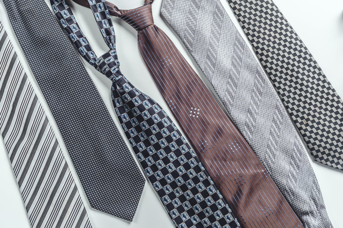 garmmo's tweet photo. Elevate Team Morale: Exclusive Team Accessories! Bring a boost of energy to your team with our exclusive accessories. Request custom mock-ups now and let your team's style shine! 

📥 DM for Mock-ups! #necktiestyle #neckties #ties #custommade #BespokeDesigns https://t.co/aWkTchSvJ5