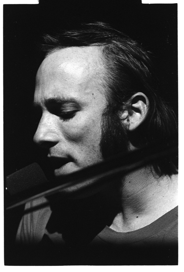 'There's a certain amount of magic and there's a certain amount of technical ability. And when you find the place between the two, for yourself, you'll find your little groove.' Stephen Stills Photo by the great #HenryDiltz