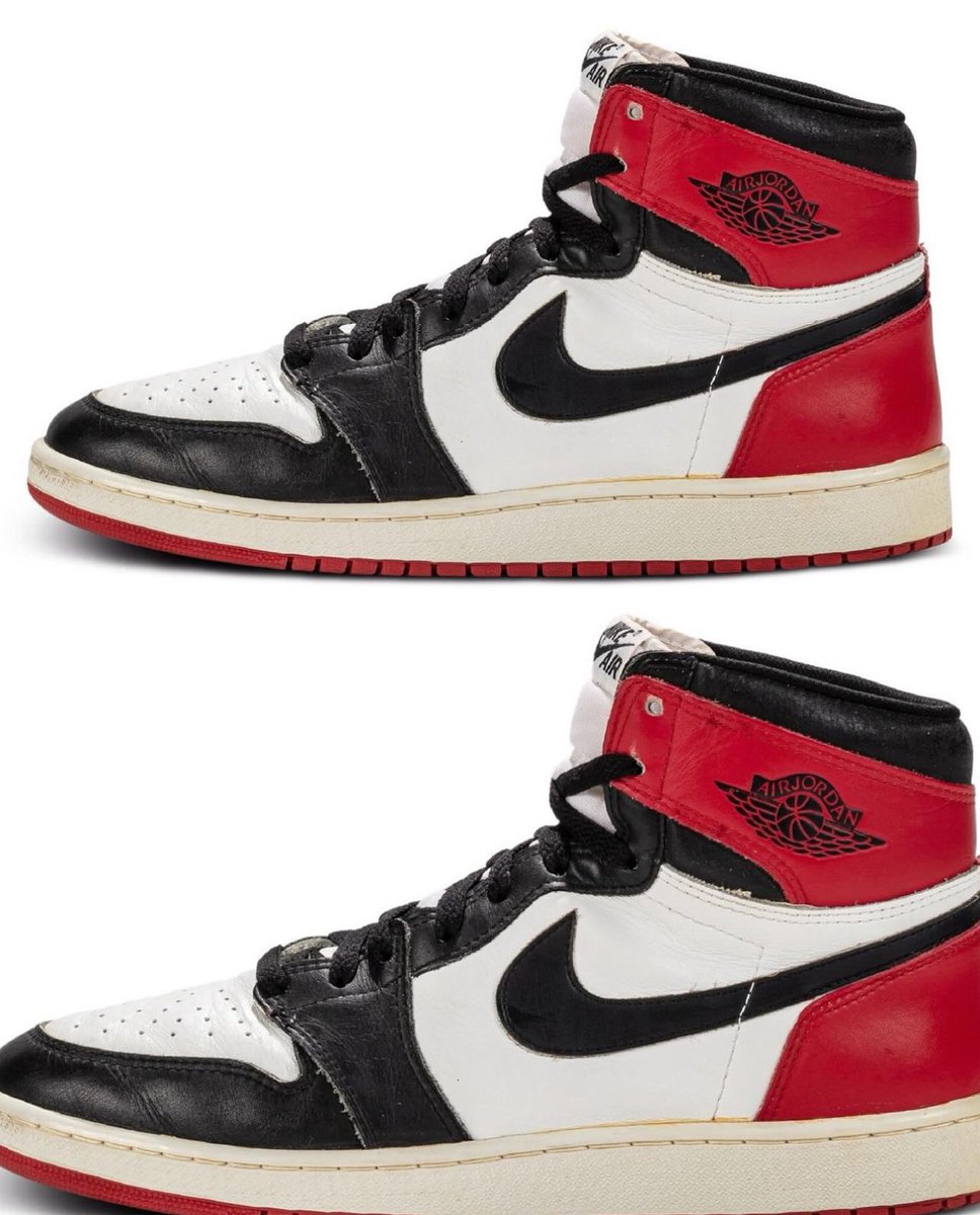SnkrsStock's tweet photo. The upcoming 
Air Jordan 1 High OG “reimagined black toe” is expected to feature “AIR JORDAN” text and not the traditional wings logo 

How do you feel about the change ? https://t.co/3Jb1glZQip