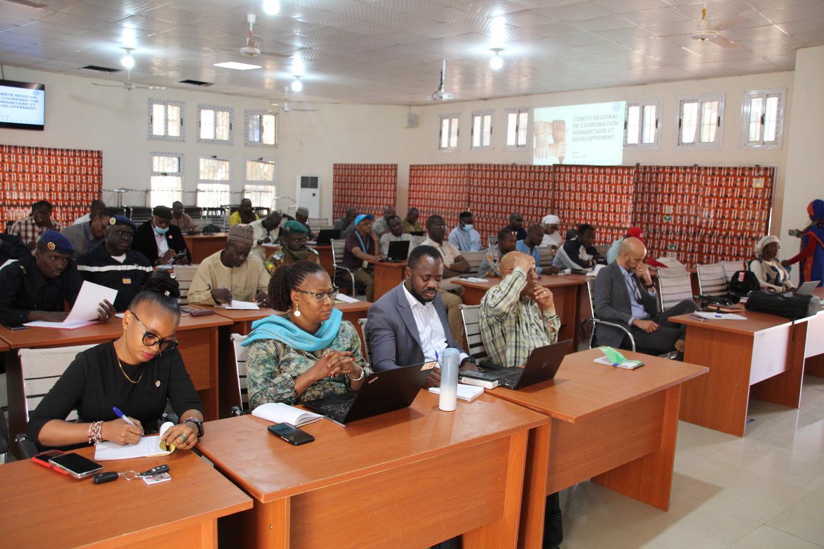 PNUDMALI's tweet image. #Mopti : @PNUDMALI &amp;amp; les agences @onu_mali 🇺🇳unissent leurs efforts lors du 1er comité régional de coordination humanitaire &amp;amp; de dvpt de l’année 2024 pour mettre en œuvre des actions concrètes afin de renforcer les moyens d’existence des populations déplacées. #SolutionsDurables