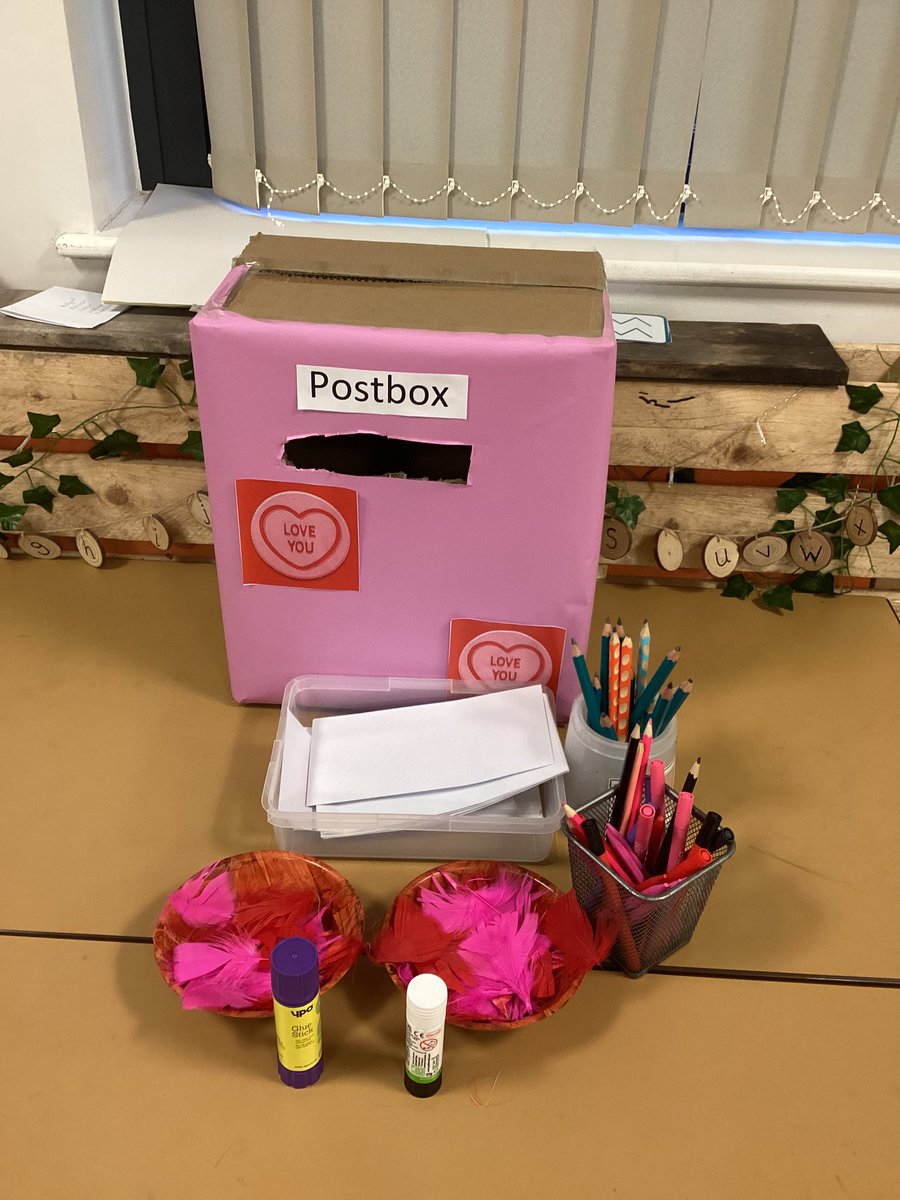 MrsStevensonEPS's tweet photo. Reception are writing some Valentines Day cards in the writing area in preparation for the special day 🩷❤️

Can’t wait to read what they have written 😊🥰

@ElmridgeSch https://t.co/nThBNVz2iJ
