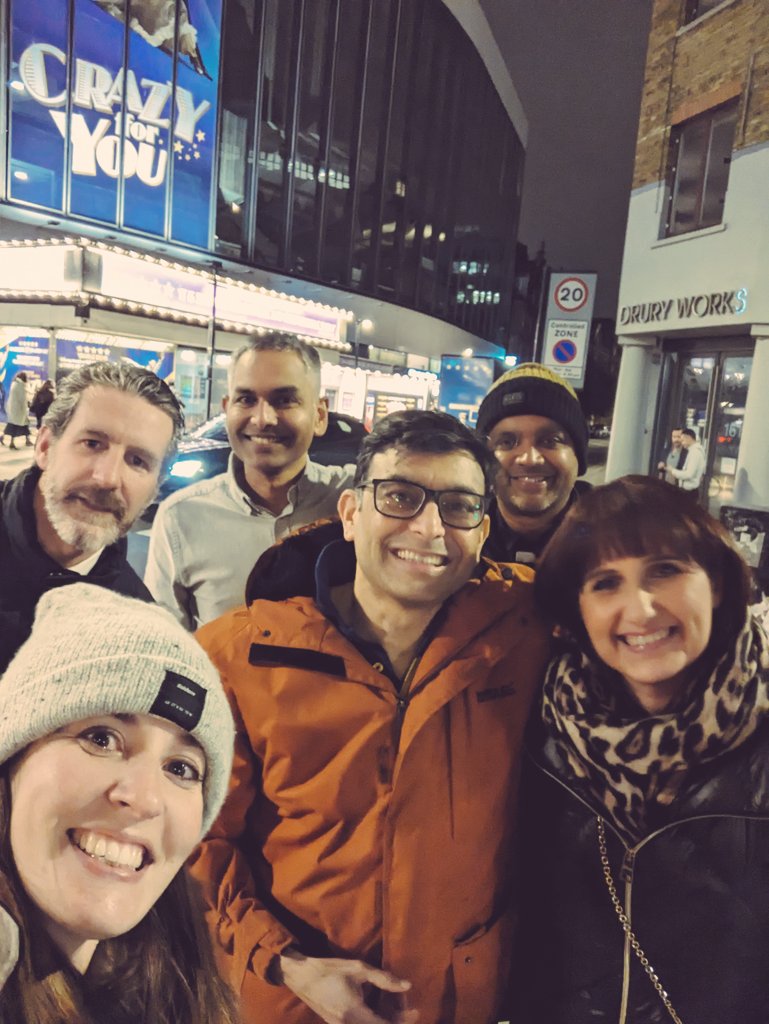 sophiemdanks's tweet image. A very special couple of days. What a privilege to be in a room with this wonderful group #Optiflow @fphcare @lung_live4eva @Crimillina @msovani @Drbenmesser @JacquiPolington @NiamhOMalley @liam_campbell85 @walkwalkrun @DanLasserson @MatthewJQuint @PaulTwose @NickHartGSTT et al..