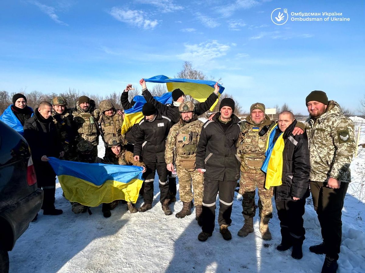 Such long-awaited and pleasant news about our heroes who are back on their native land! 💙💛
Another 207 Ukrainians have been liberated from russian captivity.