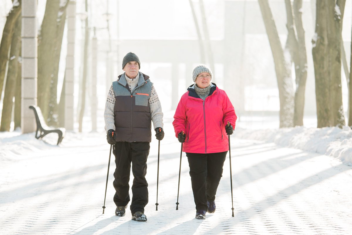 NWatchLondon's tweet image. It is important to be cautious when walking in the winter. Surfaces can be slippery when covered with snow and ice, and it’s important to prevent falls. 

Check out these winter walking tips: usask.ca/facultystaff/a…

#ldnont #Winter2024 #safety #fallprevention