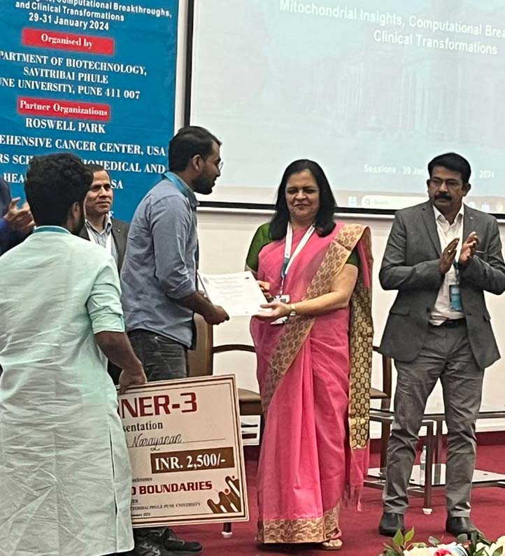 My students have made me proud again! Amruta Jadhav (1st prize - oral presentation) & Aravindan Narayanan (3rd prize - poster presentation) International Conference 'Biology Beyond Boundaries' at Savitribai Phule Pune University! Kudos to both.... a proud moment for the lab !