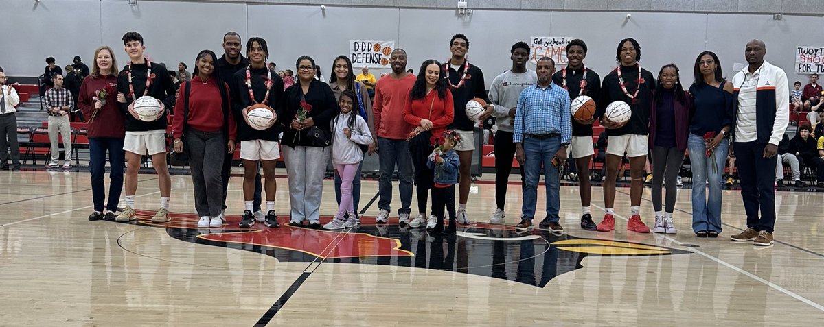 Shoutout to our Senior Class!  Thank for embodying what it means to be a cardinal ball player.   Let’s keep the momentum going! 

✅ Extreme Dependability 
✅ Authentic
✅ Together 

#everybodyEATs