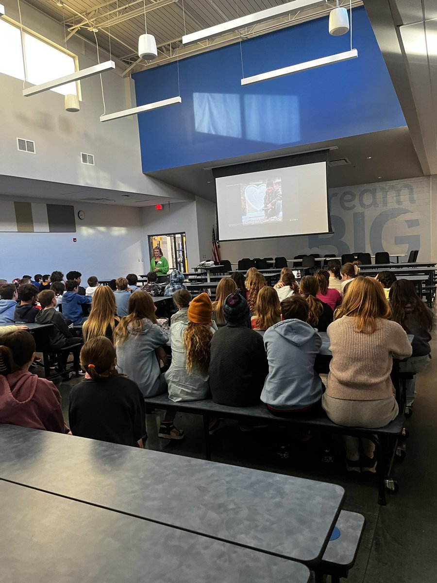 6th Grade had the privilege of having a guest speaker this morning! Jenny Meyer-McCall, gave us an amazing look into what it takes to be a professional artist and how to find our own inspiration for our 3D printing Parade of Hearts unit! <a href="/Bulldogs512/">Chris Lash</a> <a href="/theSMSD/">SM School District</a> <a href="/BriarwoodElem/">Briarwood Bulldogs</a>