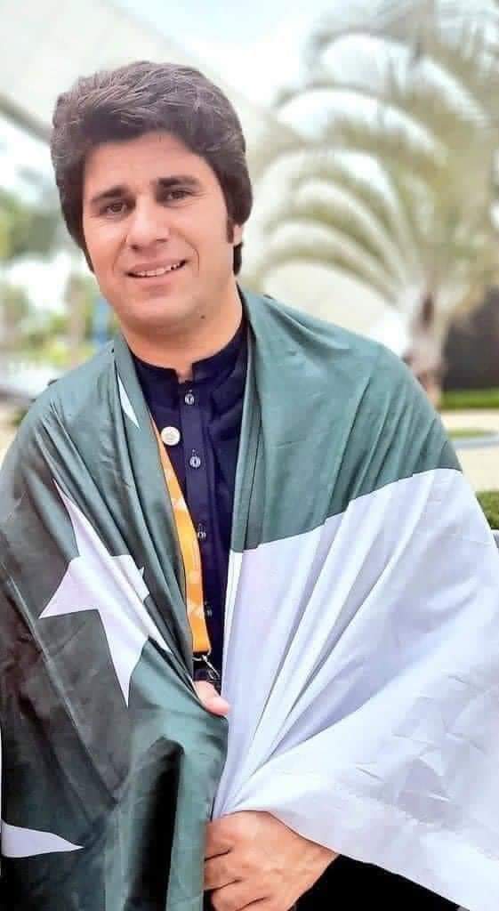 NaveedMusakheil's tweet photo. کہ جمات دے کہ ہجرہ دہ
دہ پښتون پہ وینو سرہ دہ
دا دہ امن چغے پریگدی 
رازی بلہ جنازہ دہ
#NA8
#Riprehanzebkhan
#Bajaur https://t.co/OS0quad9Wp