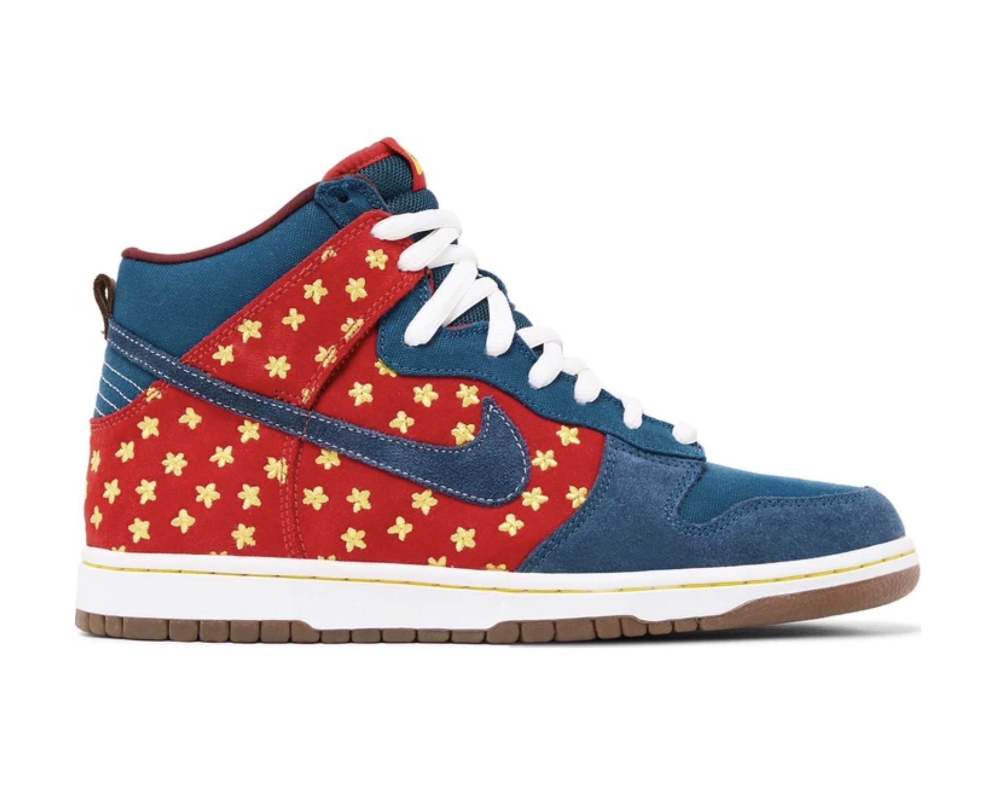 Nice Kicks on X Best Family Guy inspired Nike shoe Nike LeBron 6 Stewie Griffin Nike LeBron 18 Low Stewie Griffin Nike SB Dunk High Quagmire https t phJ2Cm2u7R X